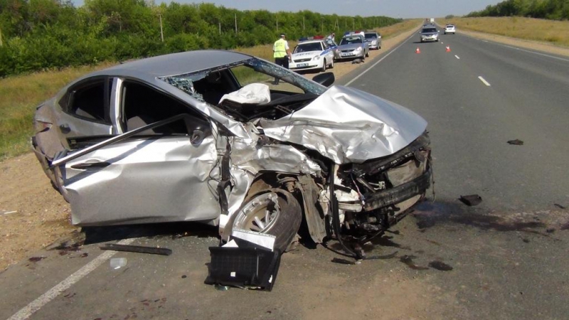 В ДТП на автодороге Самара-Оренбург пострадали семь человек